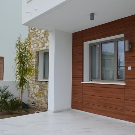 Palm Tree Villas Livadhia Buitenkant foto