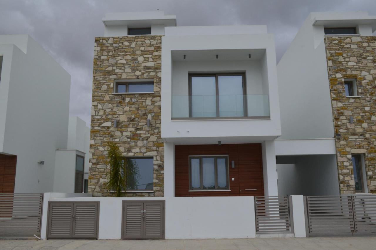 Palm Tree Villas Livadhia Buitenkant foto